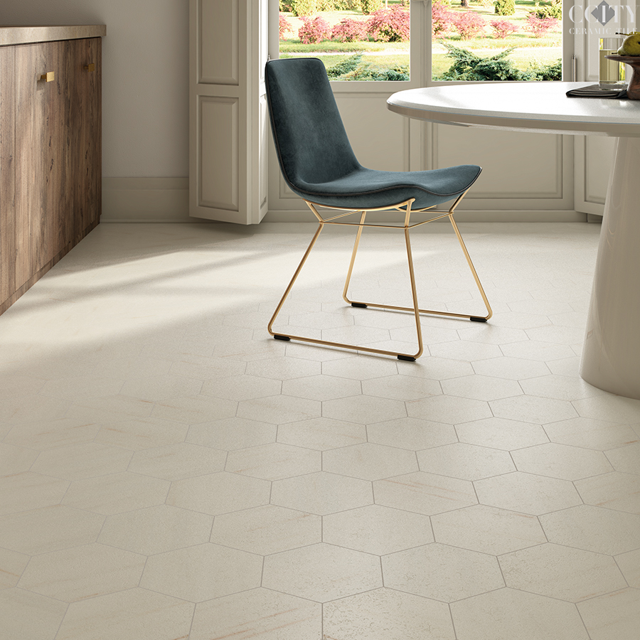 �����U�j�z�ۤ����j